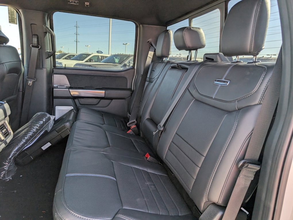 2025 FORD F-450 Platinum Dually (WHITE)