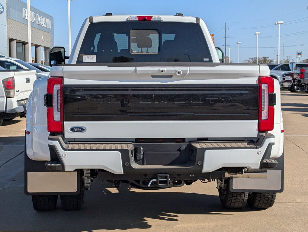 2025 FORD F-450 Platinum Dually (WHITE)