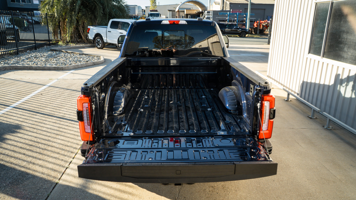 2025 FORD F 350 Platinum FX4 Pack Antimatter Blue