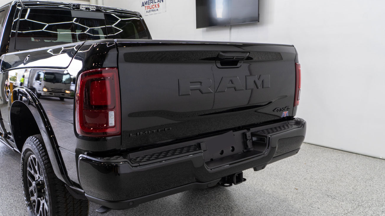 2025 Ram 2500 LIMITED Night Edition - Diamond Black Crystal