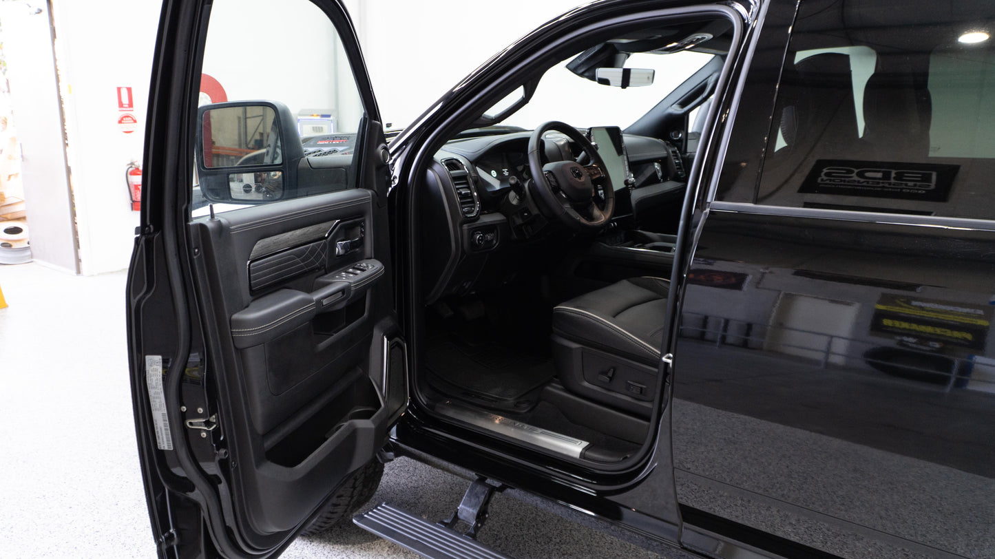 2025 Ram 2500 LIMITED Night Edition - Diamond Black Crystal