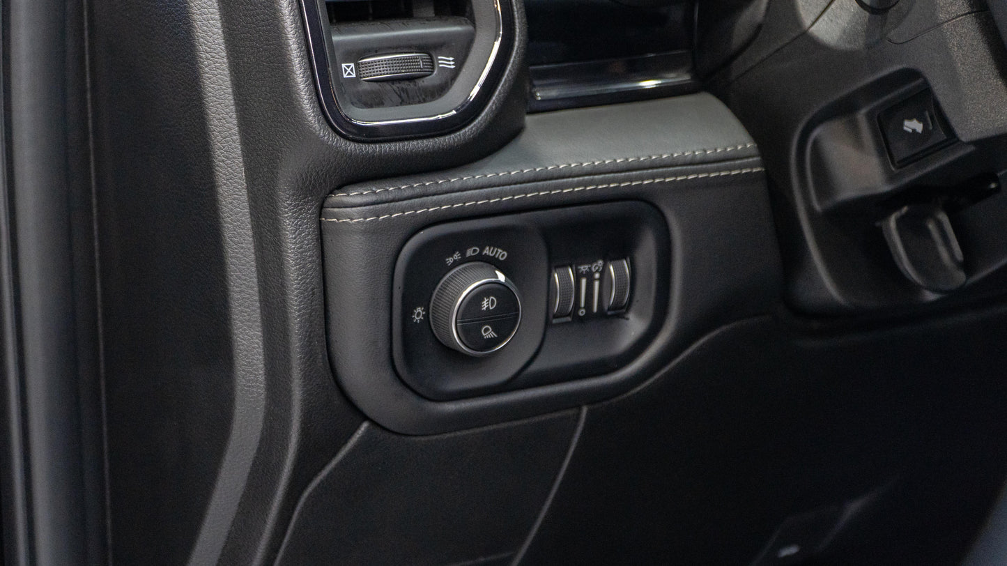 2025 Ram 2500 LIMITED Night Edition - Diamond Black Crystal