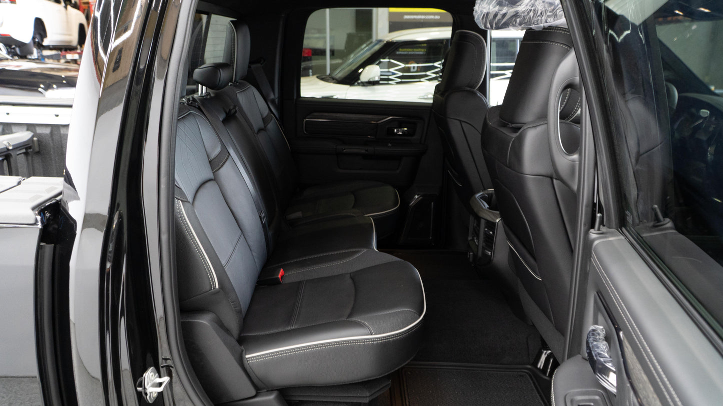 2025 Ram 2500 LIMITED Night Edition - Diamond Black Crystal