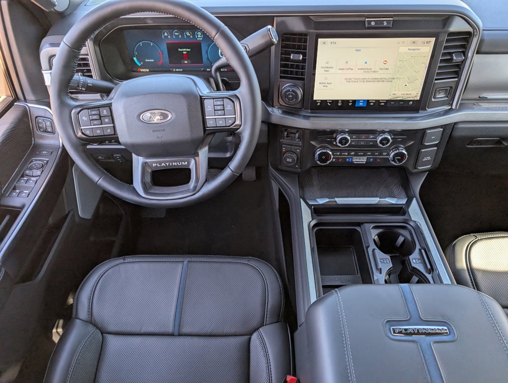 2025 FORD F-450 Platinum Dually (WHITE)