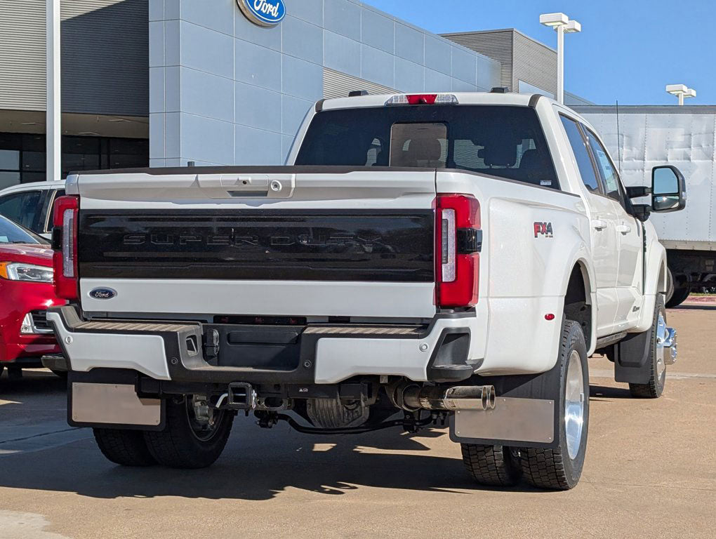 2025 FORD F-450 Platinum Dually (WHITE)
