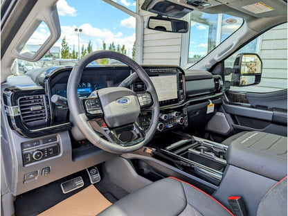 2024 Ford F350 Platinum Auto 4x4 - Harley Davidson Edition