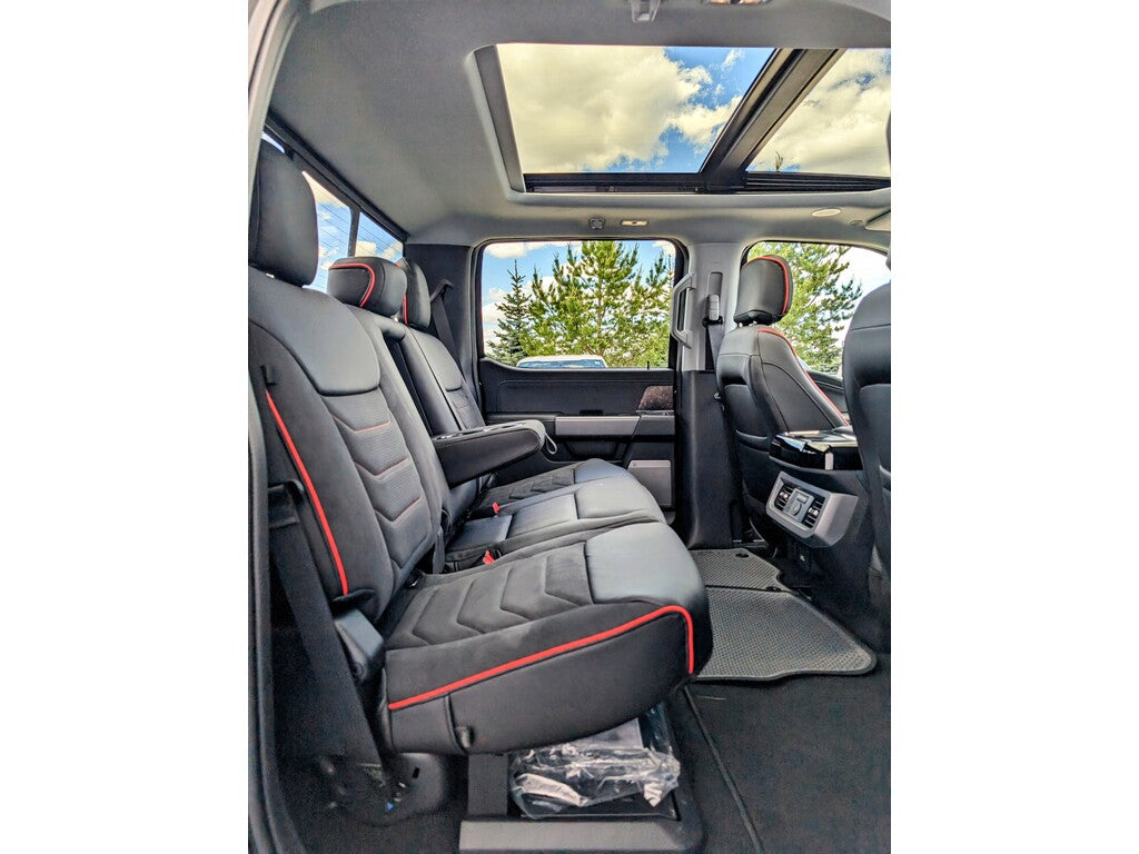 2024 Ford F350 Platinum Auto 4x4 - Harley Davidson Edition