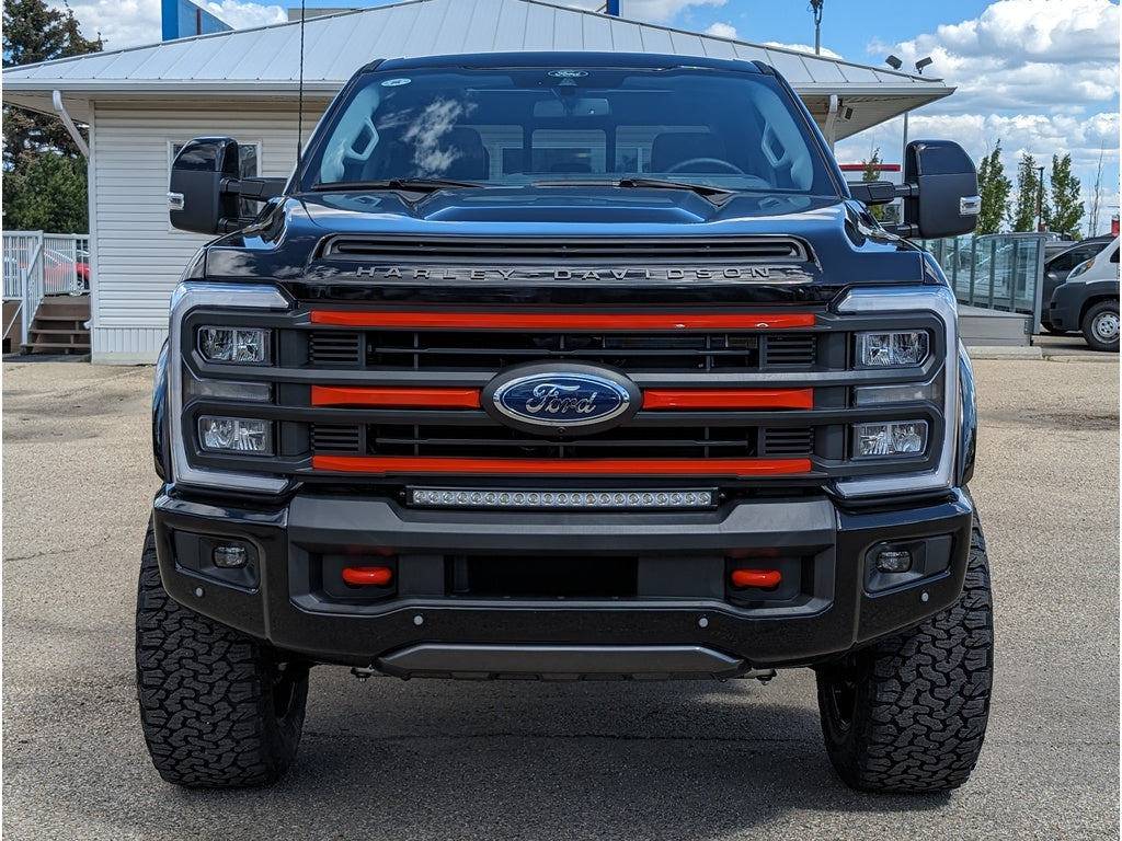 2024 Ford F350 Platinum Auto 4x4 - Harley Davidson Edition
